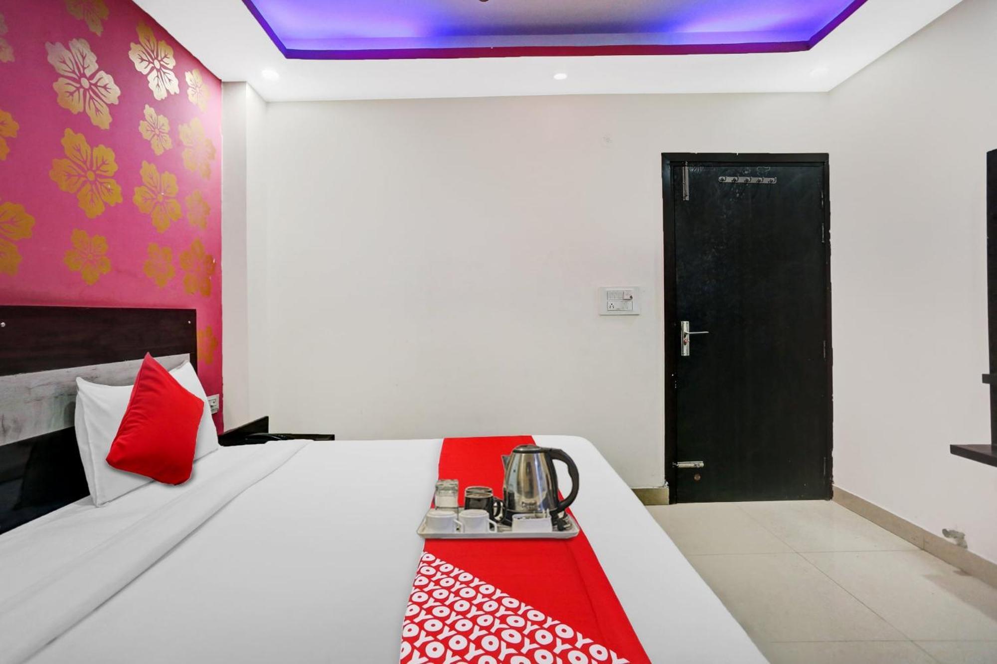 Hotel O Hotel Blue Orchid Neu-Delhi Exterior foto