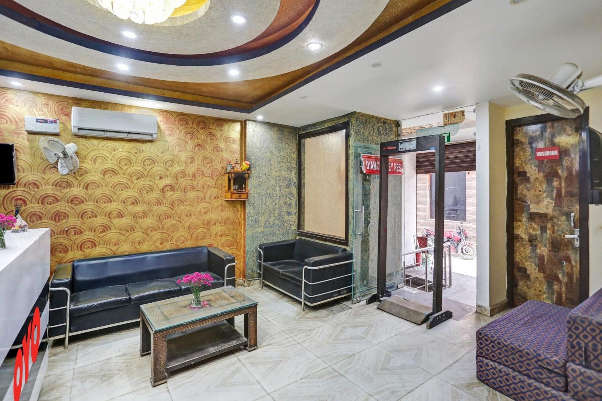 Hotel O Hotel Blue Orchid Neu-Delhi Exterior foto
