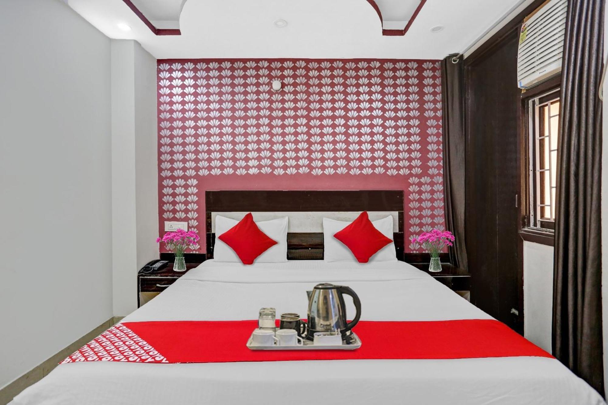 Hotel O Hotel Blue Orchid Neu-Delhi Exterior foto